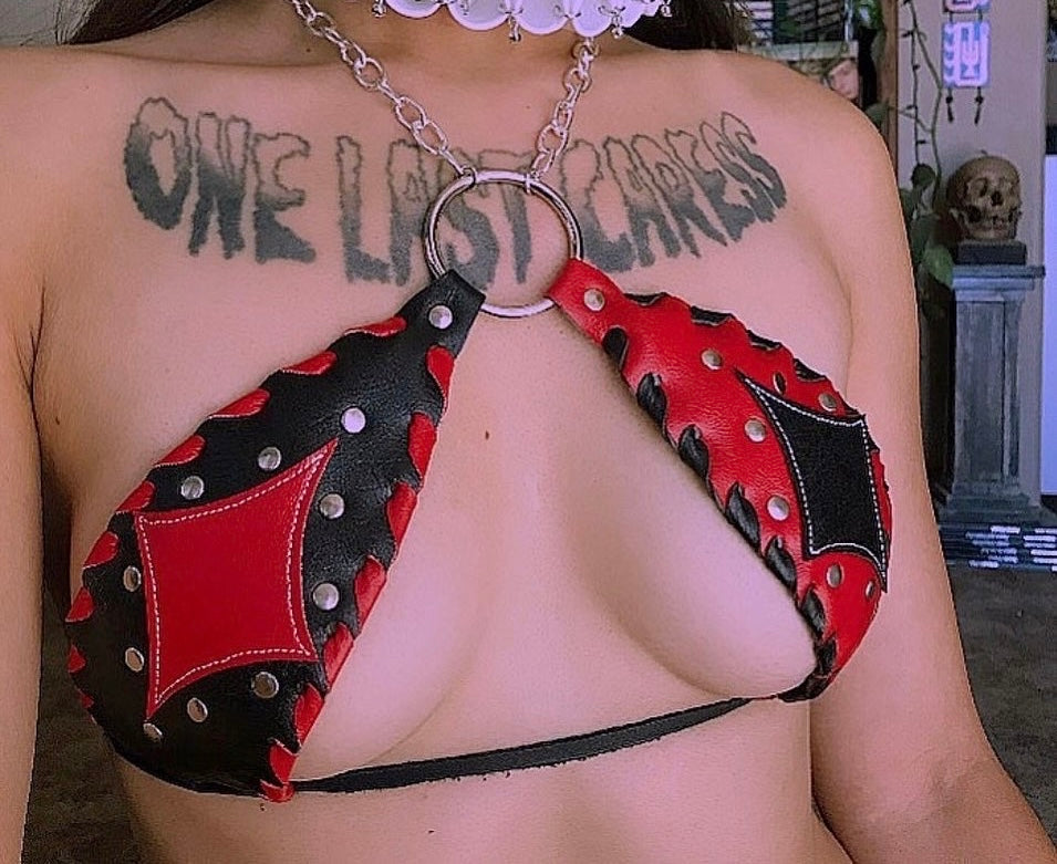 Queen of Clowns cross top
