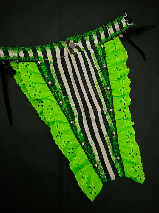 Ultra High Waist Beetle Juice Bottom