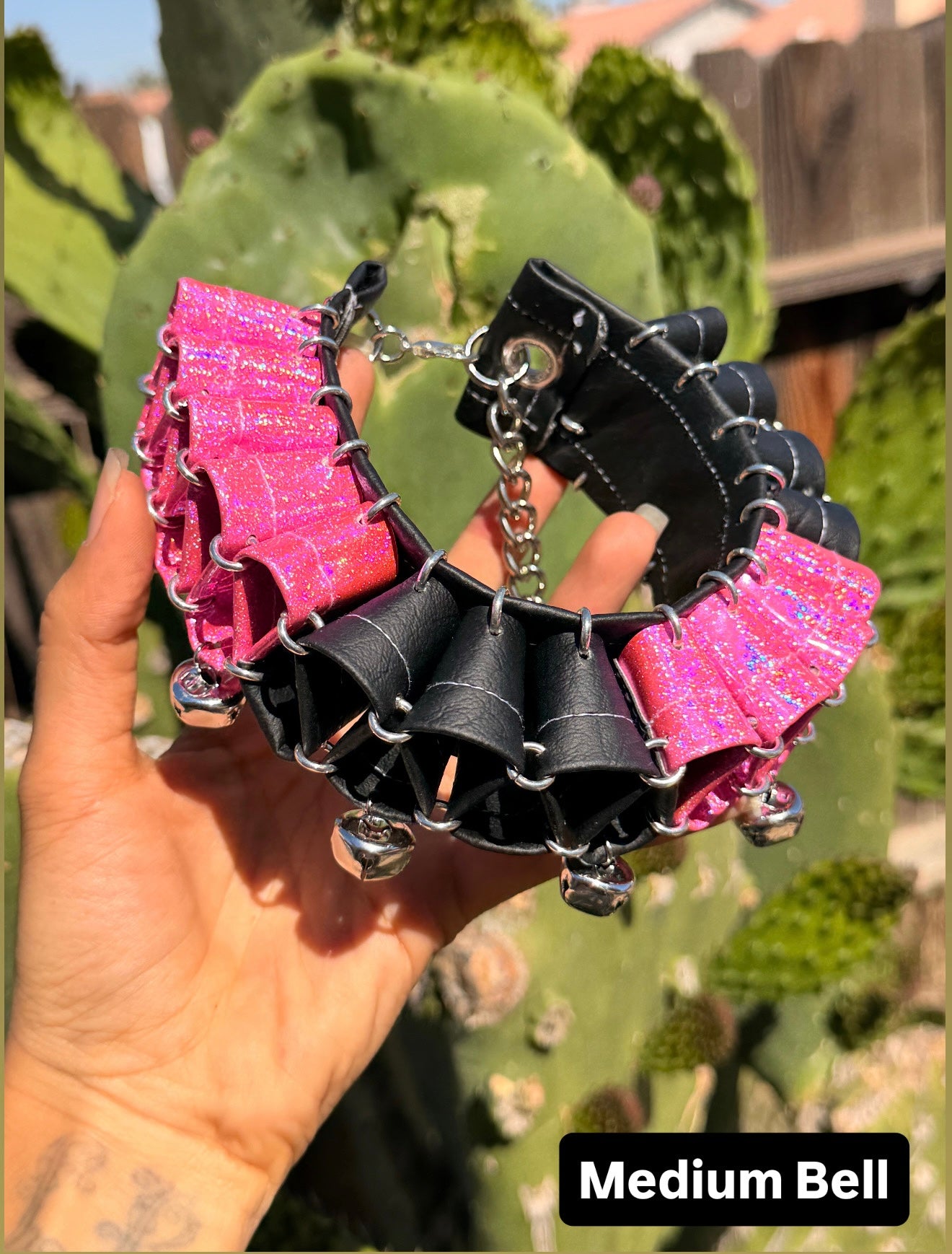 Black & Glitter Pink Clown Collar